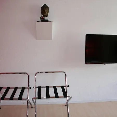 Апартаменти Microappartment With Bath And Cozy Balcony